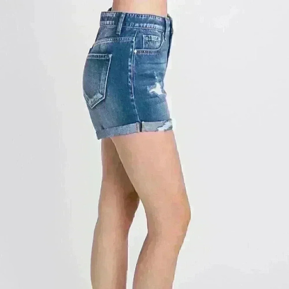 NWT Rolled hem distressed shorts - Picture 7 of 9